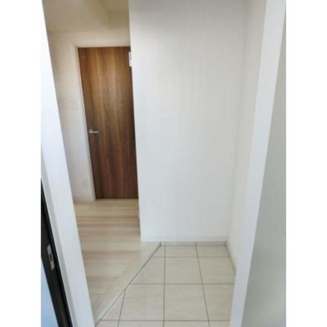 ※写真は同タイプ住戸です。(玄関)