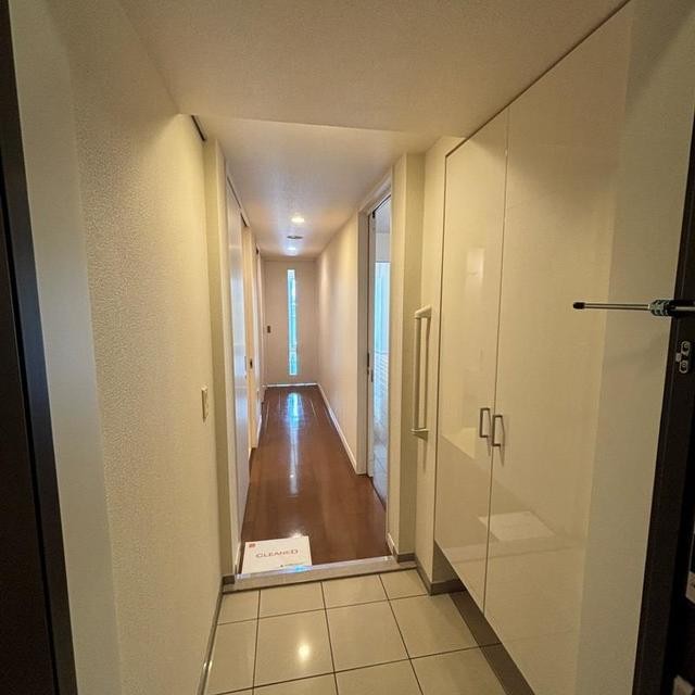 ※写真は同タイプ住戸です。(玄関)