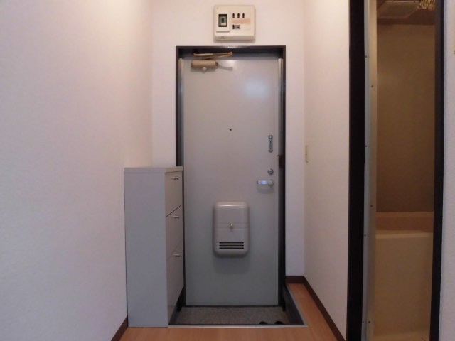 (玄関)