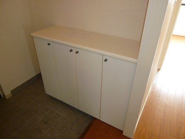 (玄関)