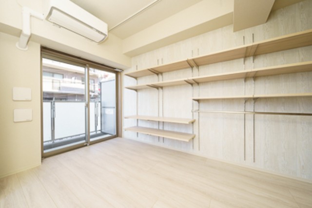 ※写真は同タイプ住戸です。(居間)