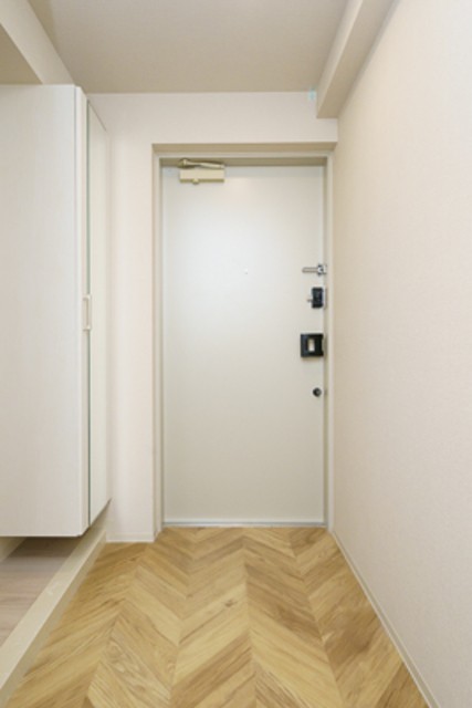 ※写真は同タイプ住戸です。(玄関)