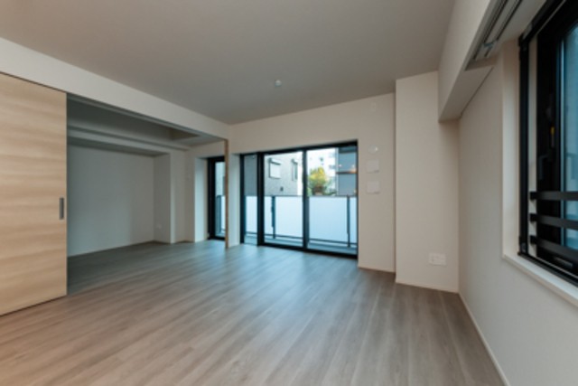 ※写真は同タイプ住戸です。(居間)