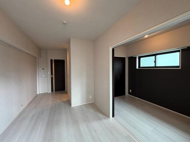 ※写真は同タイプ住戸です。(居間)