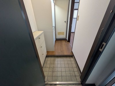 (玄関)