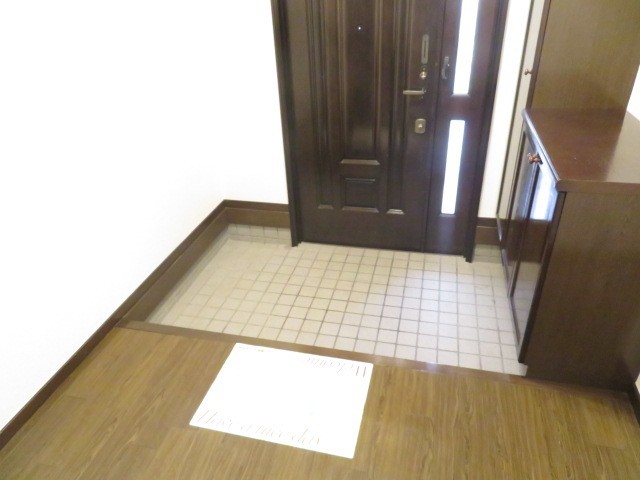 (玄関)