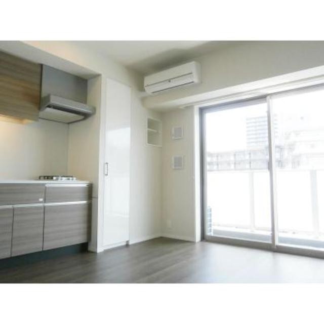 ※写真は同タイプ住戸です。(居間)