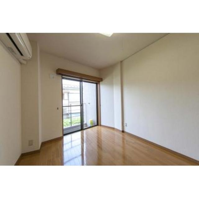 ※写真は同タイプ住戸です。(居間)