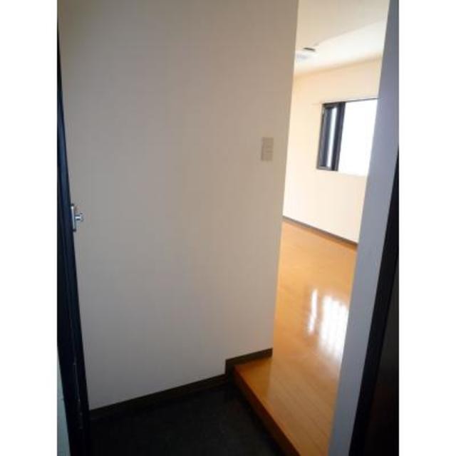 ※写真は同タイプ住戸です。(玄関)