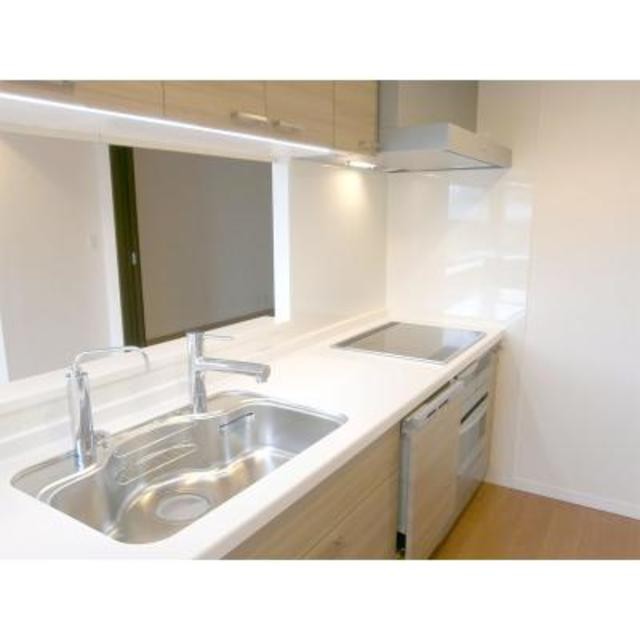 ※写真は同タイプ住戸です。(キッチン)
