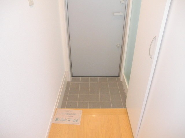 ※同仕様写真(玄関)