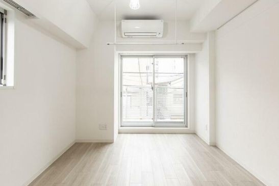 (居間)