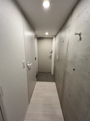 (玄関)
