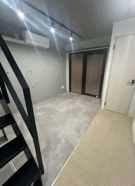 (玄関)