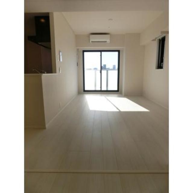 ※写真は同タイプ住戸です。(居間)