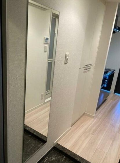 (玄関)