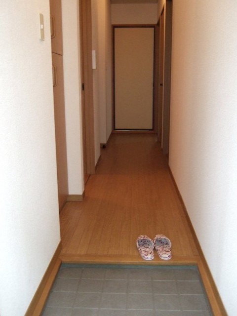 (玄関)