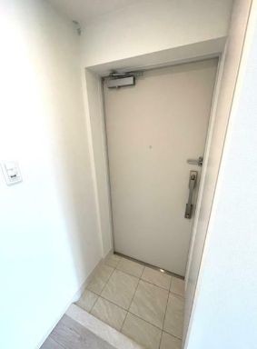 (玄関)