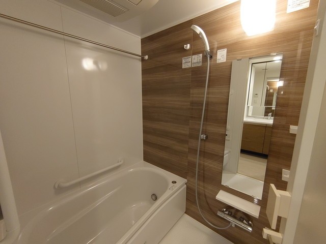 ※写真は同タイプ住戸です。(風呂)