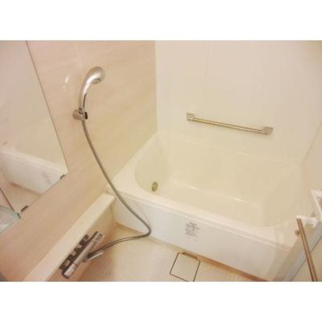 ※写真は同タイプ住戸です。(風呂)