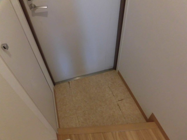 (玄関)