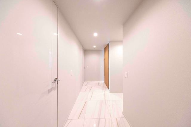 ※写真は同タイプ住戸です。(玄関)