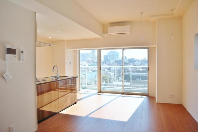※写真は同タイプ住戸です。(居間)