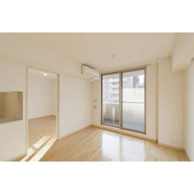 ※写真は同タイプ住戸です。(居間)