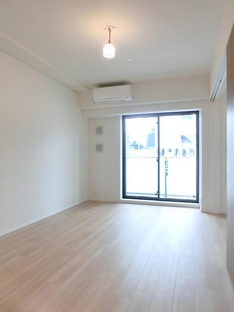 ※写真は同タイプ住戸です。(居間)