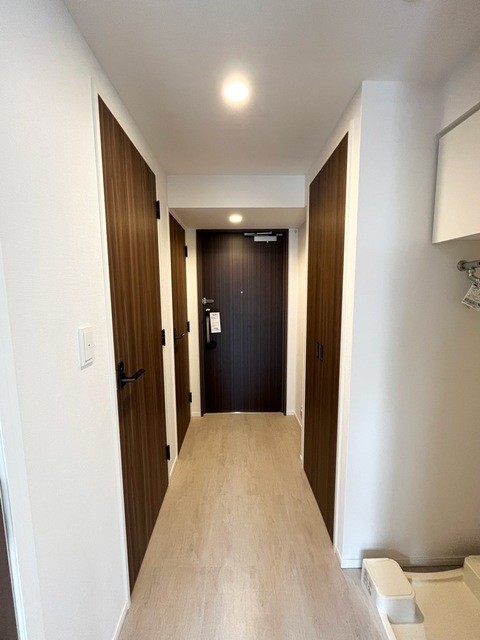 ※写真は同タイプ住戸です。(玄関)