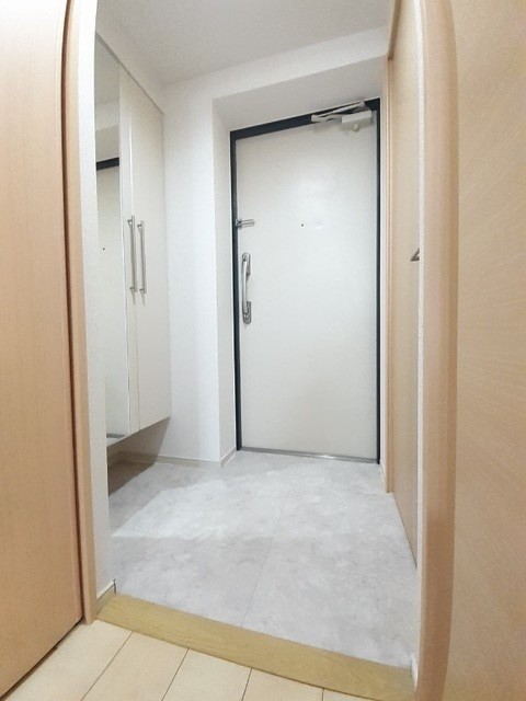 (玄関)