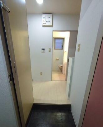 ※同仕様写真含む(玄関)