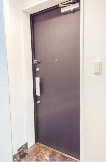 (玄関)