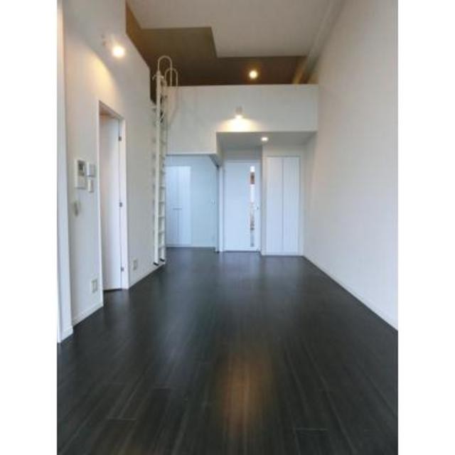 ※写真は同タイプ住戸です。(居間)