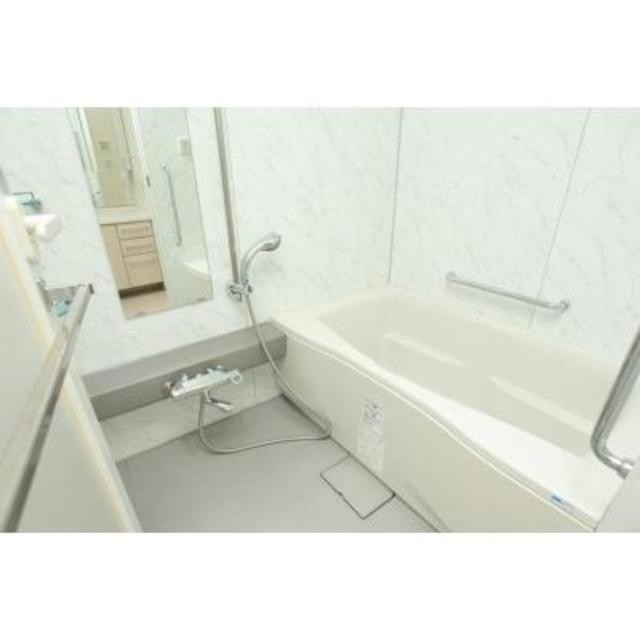 ※写真は同タイプ住戸です。(風呂)