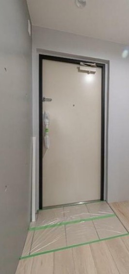 ※同仕様写真含む(玄関)
