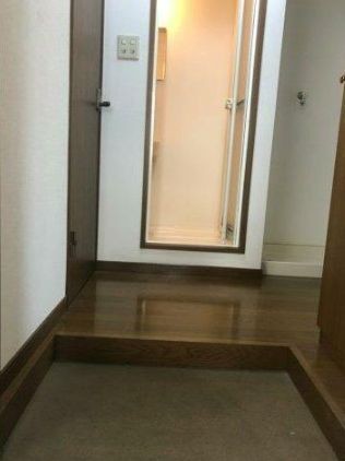 (玄関)