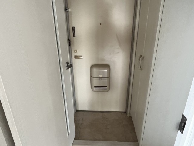(玄関)