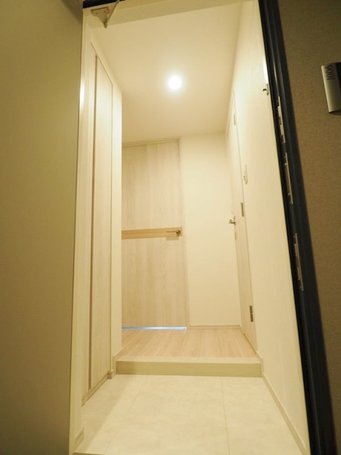 (玄関)
