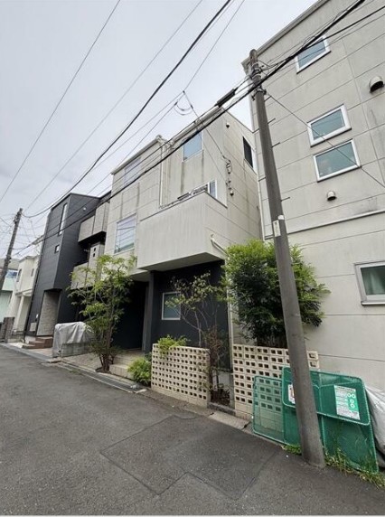 横浜市港北区綱島東3丁目 【賃貸居住】一戸建