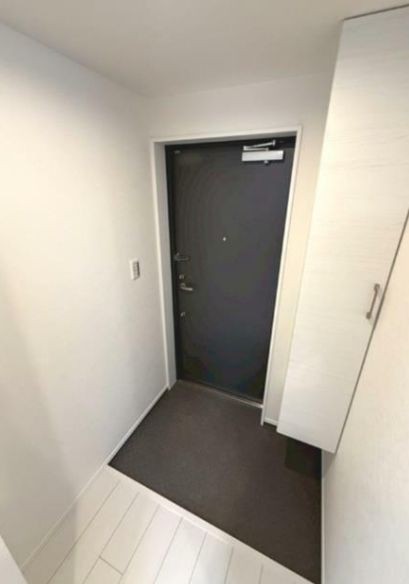(玄関)