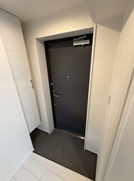 (玄関)