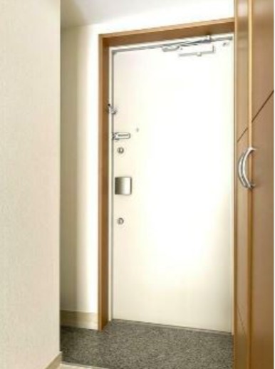 ※同仕様写真含む(玄関)