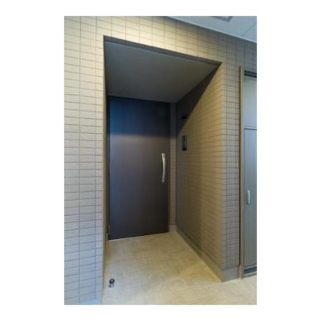 ※写真は同タイプ住戸です。(玄関)