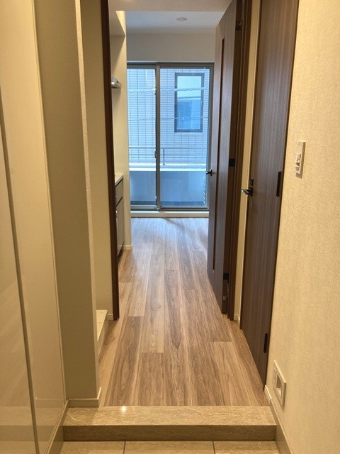 ※写真は同タイプ住戸です。(玄関)