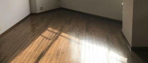(居間)