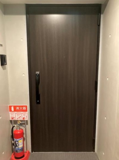 (玄関)