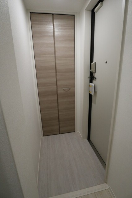 (玄関)