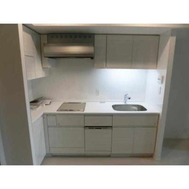 ※写真は同タイプ住戸です。(キッチン)