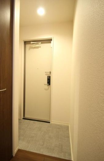 (玄関)